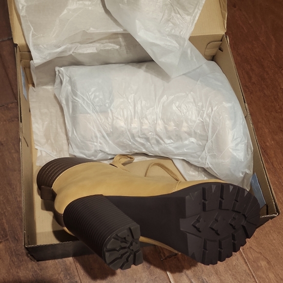 Brand New Brown and Tan Booties - Picture 4 of 10